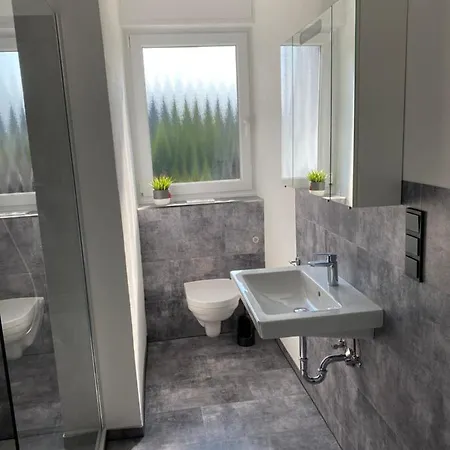 Helle Moderne Ferienwohnung, Naehe Koblenz Am Rhein דירה *