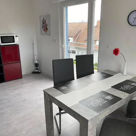 Helle Moderne Ferienwohnung, Naehe Koblenz Am Rhein דירה Weitersburg