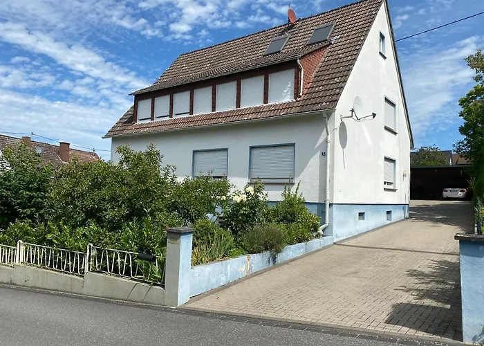 公寓 Helle Moderne Ferienwohnung, Naehe Koblenz Am Rhein Weitersburg